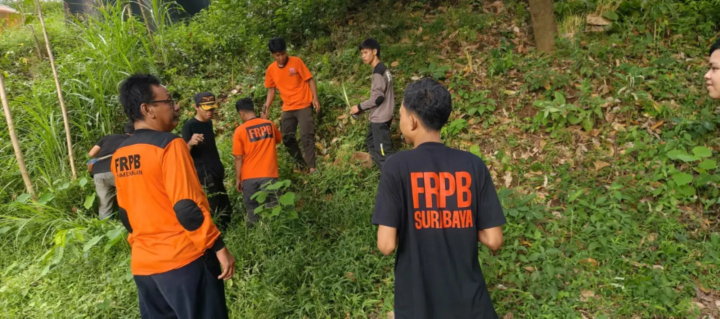 Dari Bibit ke Mitigasi, FRPB Tanam 260 Pohon di Trawas